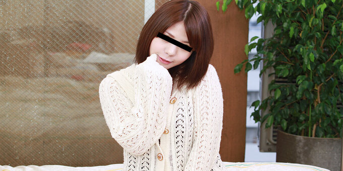 10musume 112124_01 – Pick up a cute amateur girl who seems to be bored on the street!