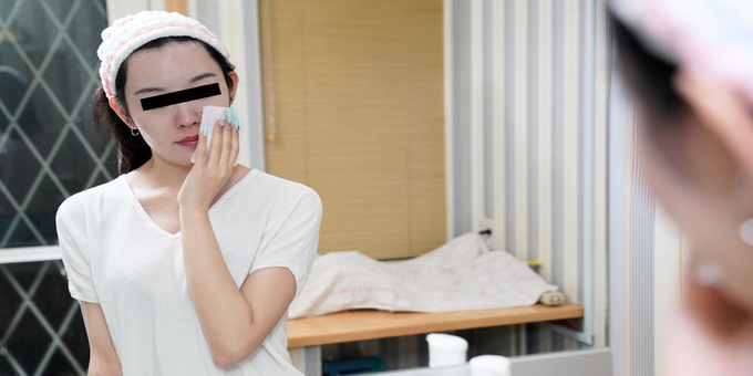 10musume 092325_01 – Real face amateur: A slender beauty with big breasts who is cute even without makeup