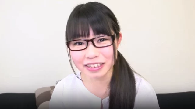 CARIBBEANCOM-042225 Cute girl with glasses uses dating apps to find strangers for wild sex