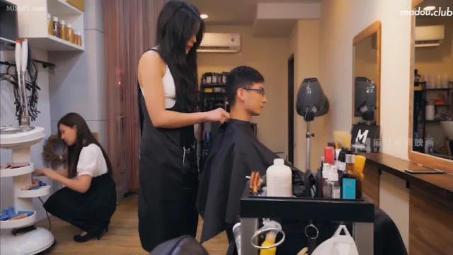MDWP0004 Ai Qiu’s spicy hair salon encounter after a professional haircut