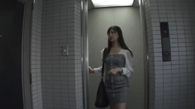 CARIBBEANCOM-050226 Office Lady Gets Home Bag Over Head and Her Body Betrays Her in the Dark