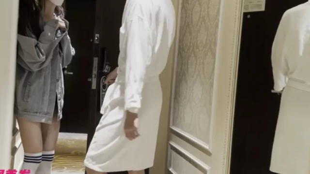 Jin Li’s hotel encounter and her wild desire