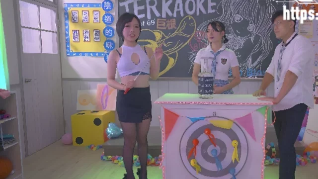 Mi Su and Chu Meng Shu Lesbian Sex