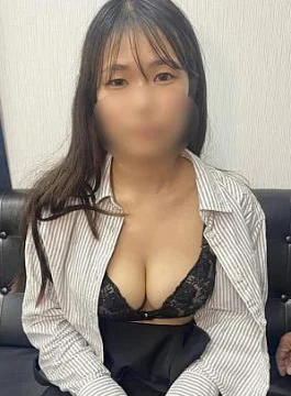 FC2PPV-4572409 Amateur Huge Breasts joyonpjpo A super cute 18-year-old girl with divine style who rubs