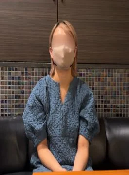 FC2PPV-4751433 A 22-year-old Busty Hairdresser. Wait, No Way! No Way! She Screams In Confusion At